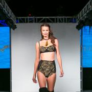 ISFWcuracao Runway Day+2 3063 E Boutique